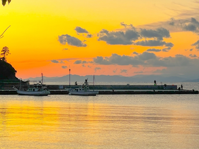土肥港の夕暮れ