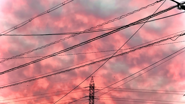 鱗雲と茜色の夕空