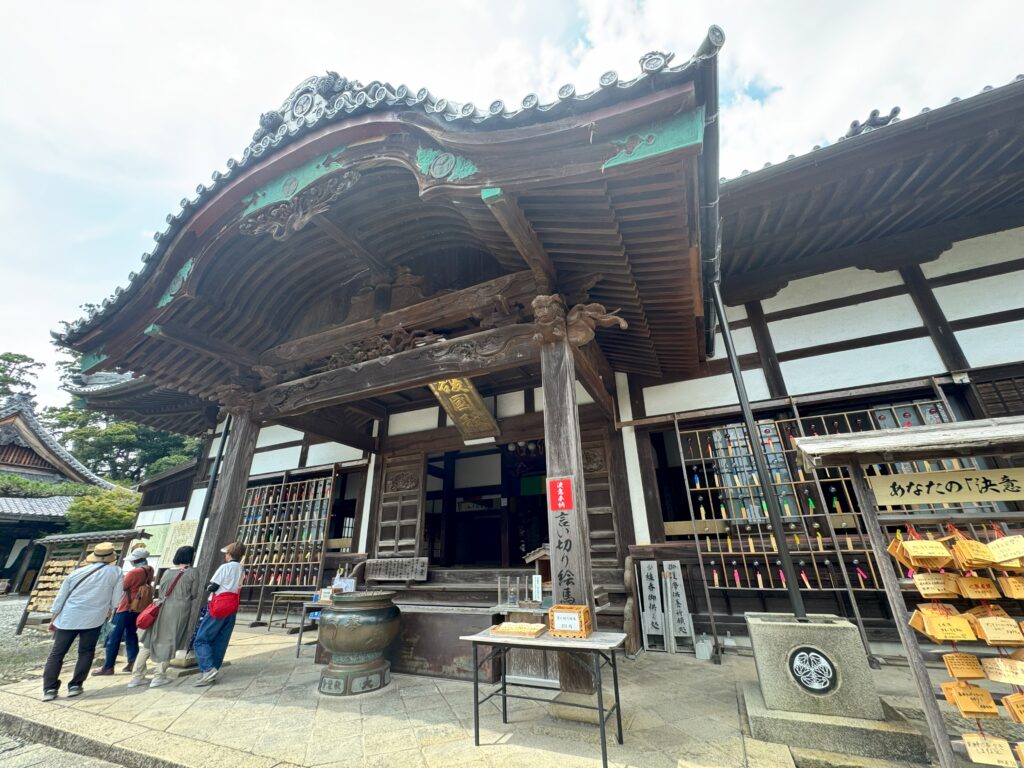 遠州三山可睡斎の本殿