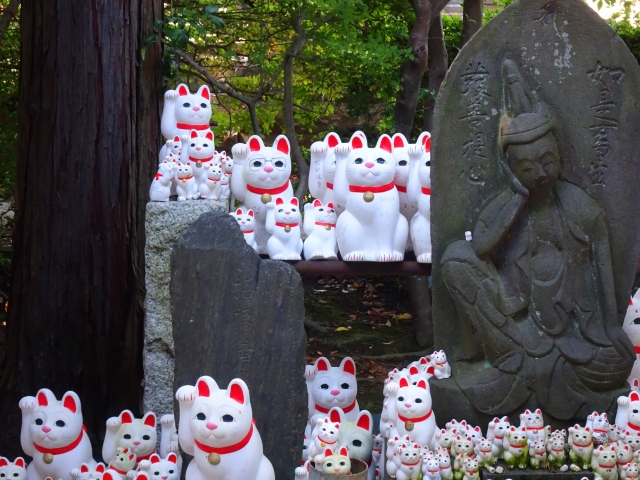 招き猫発祥の地・豪徳寺