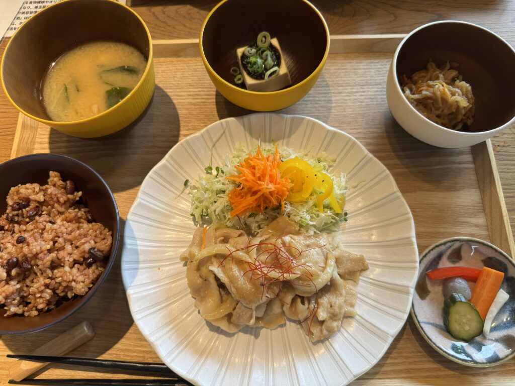 麹を使った豚の生姜焼きランチ