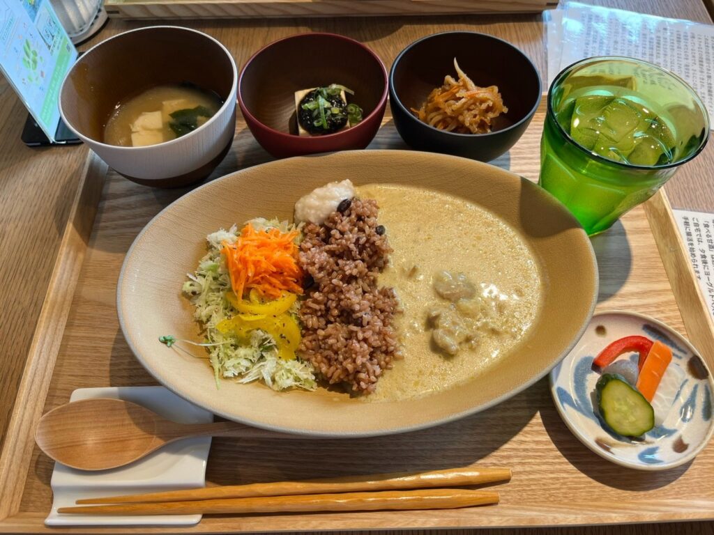麹を使ったヨーグルトカレーランチ